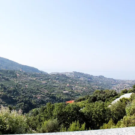 Raggio Di Sole ファームステイ Vallebona